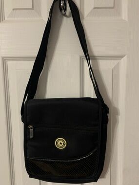 Black Crossbody Messenger Bag with Front Zip Pocket - Unbranded